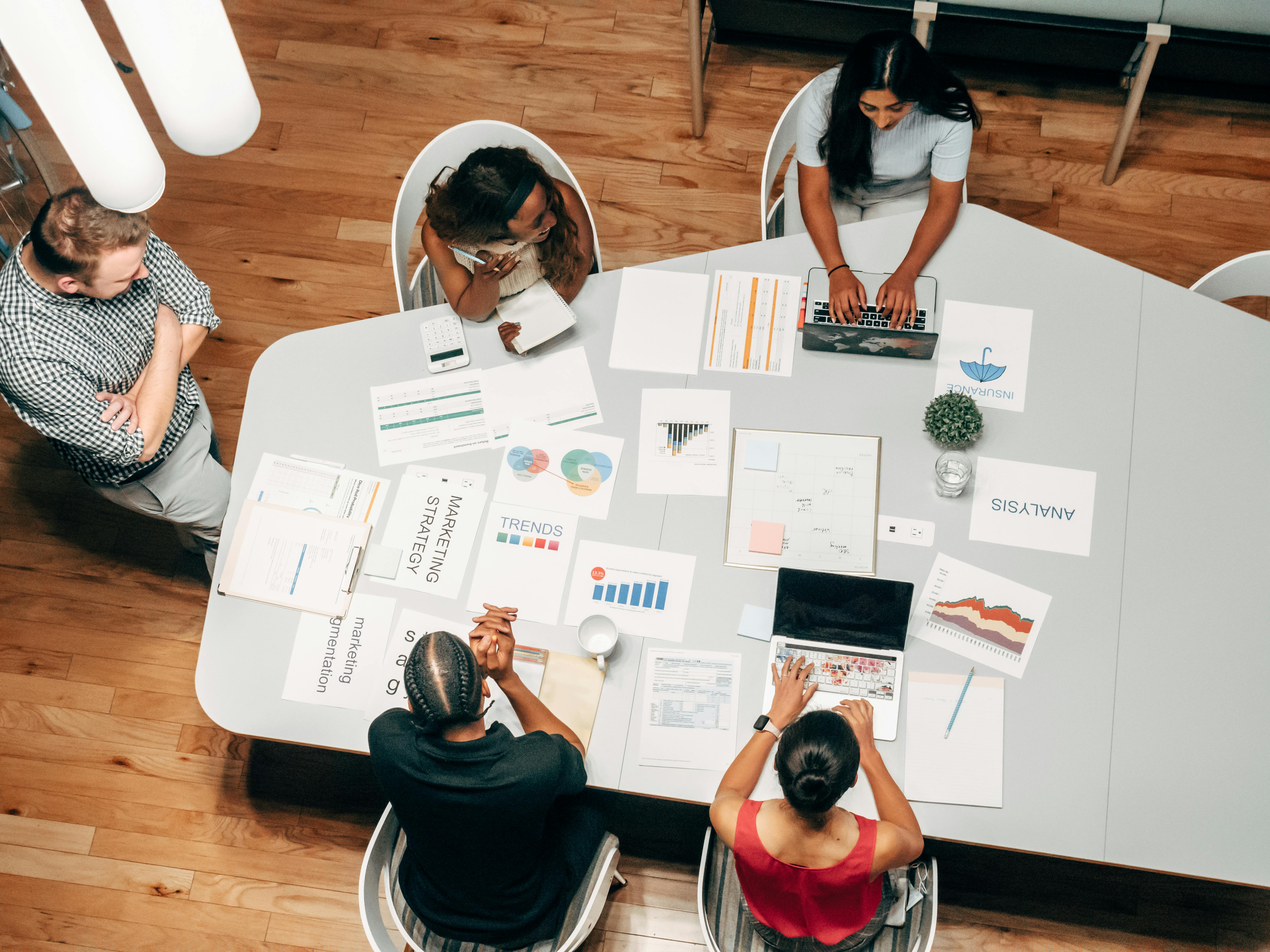 Como a OutSystem dobrou sua capacidade criativa e transformou sua operação sem contratar nenhum designer.